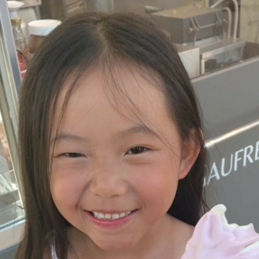Chloé Lochungvu